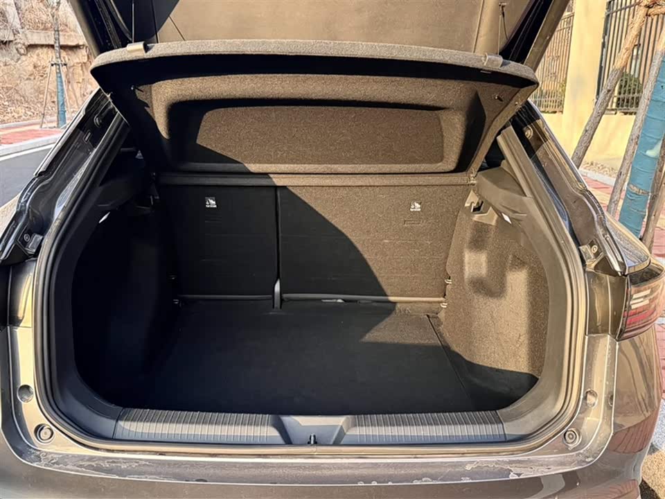 Volkswagen ID.4 X Volkswagen ID.4 X