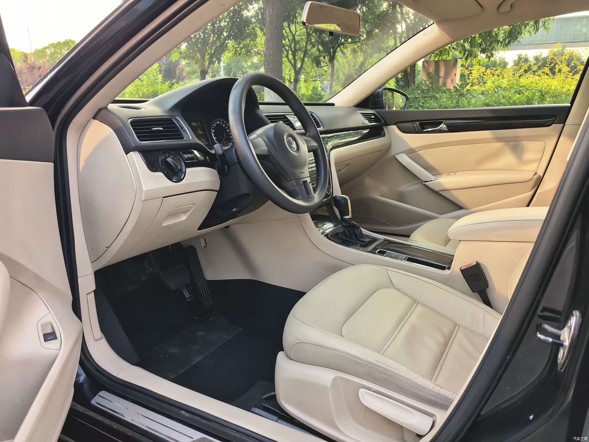 Volkswagen Passat, 2012 14