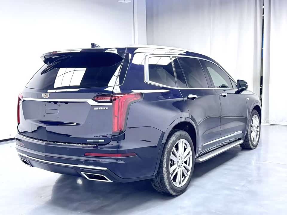 Cadillac XT6