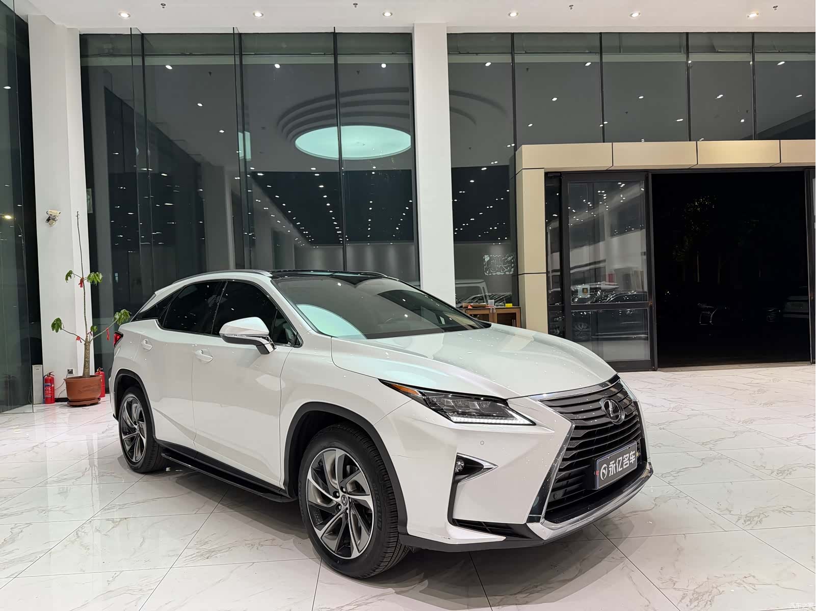 Lexus RX, 2018 2