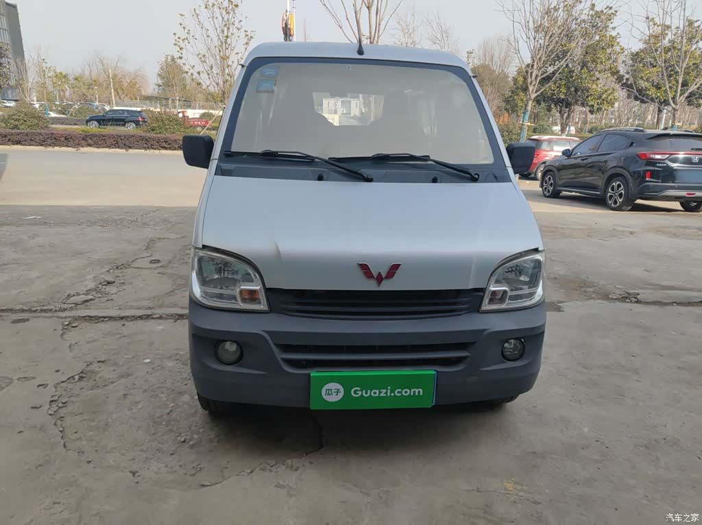 Wuling LSI, 2017 3