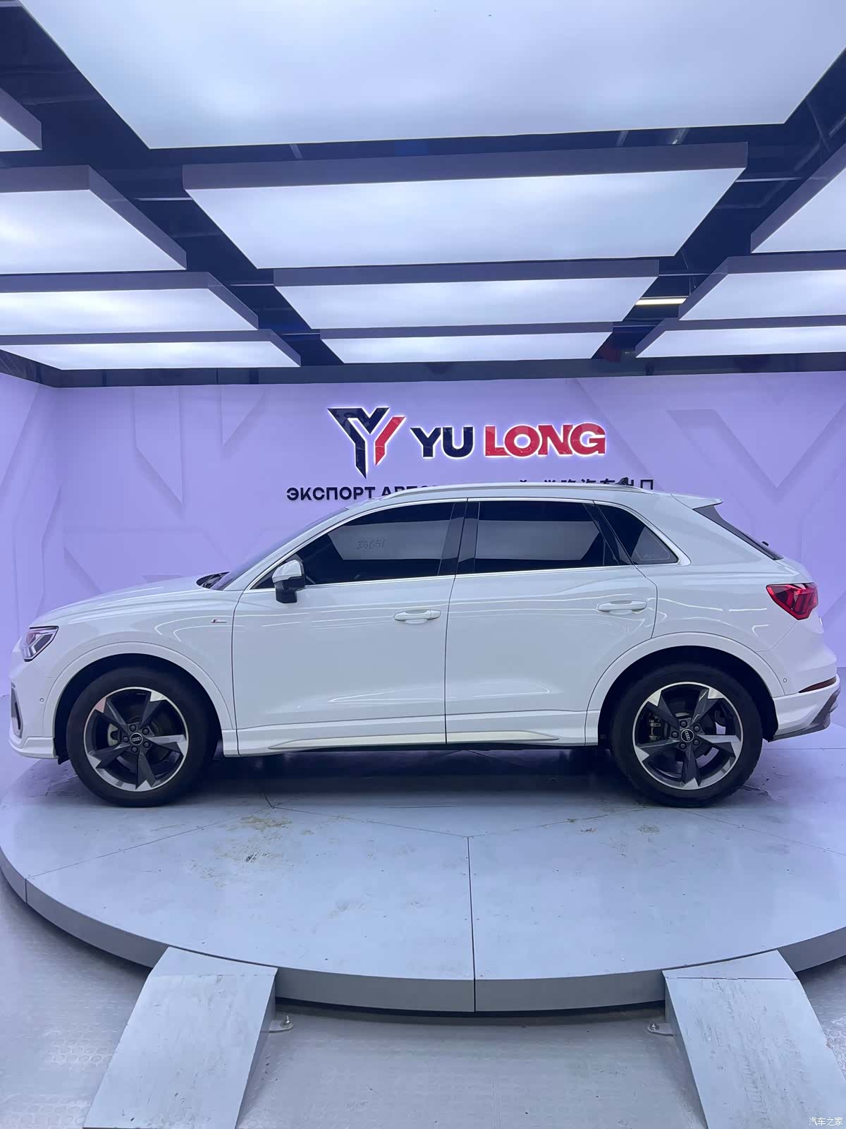 Audi Q3, 2022 3