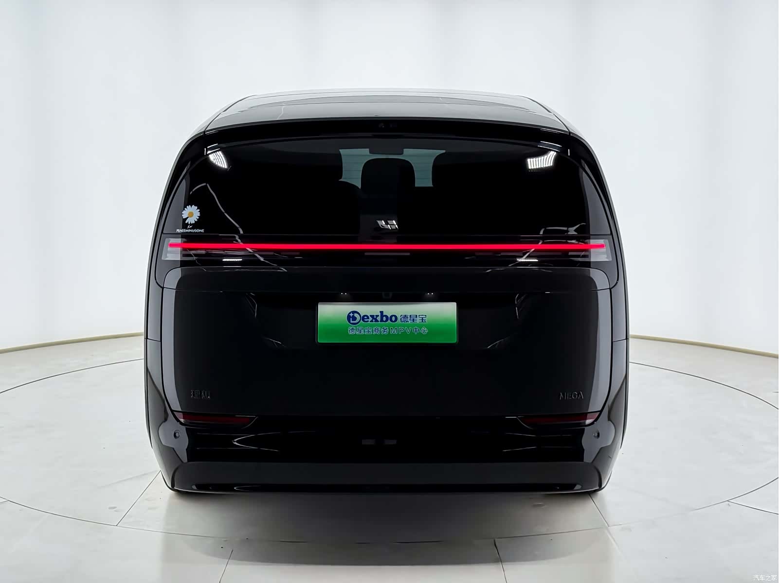 Li Auto MEGA, 2025 4