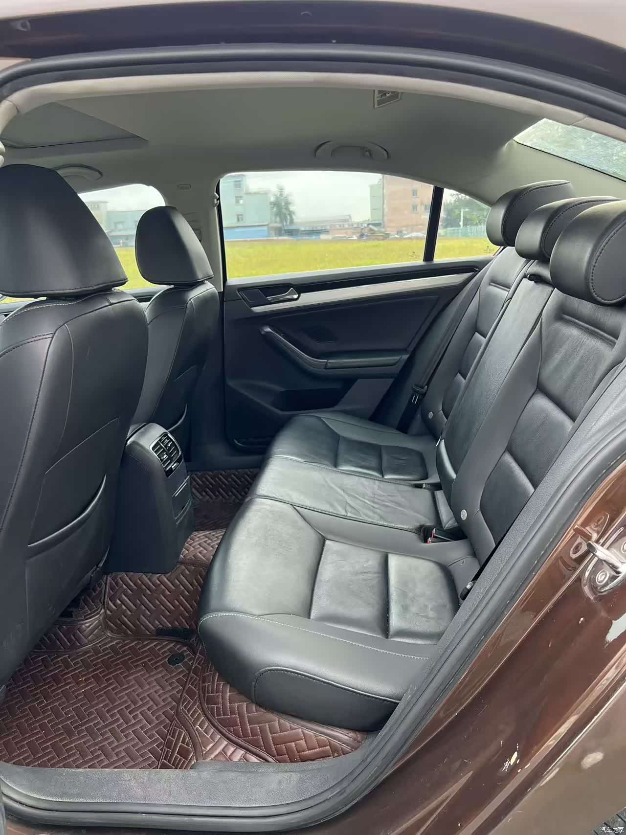 Volkswagen Sagitar, 2016 12