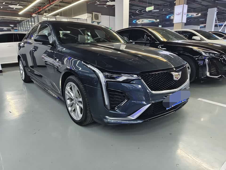 Cadillac CT4