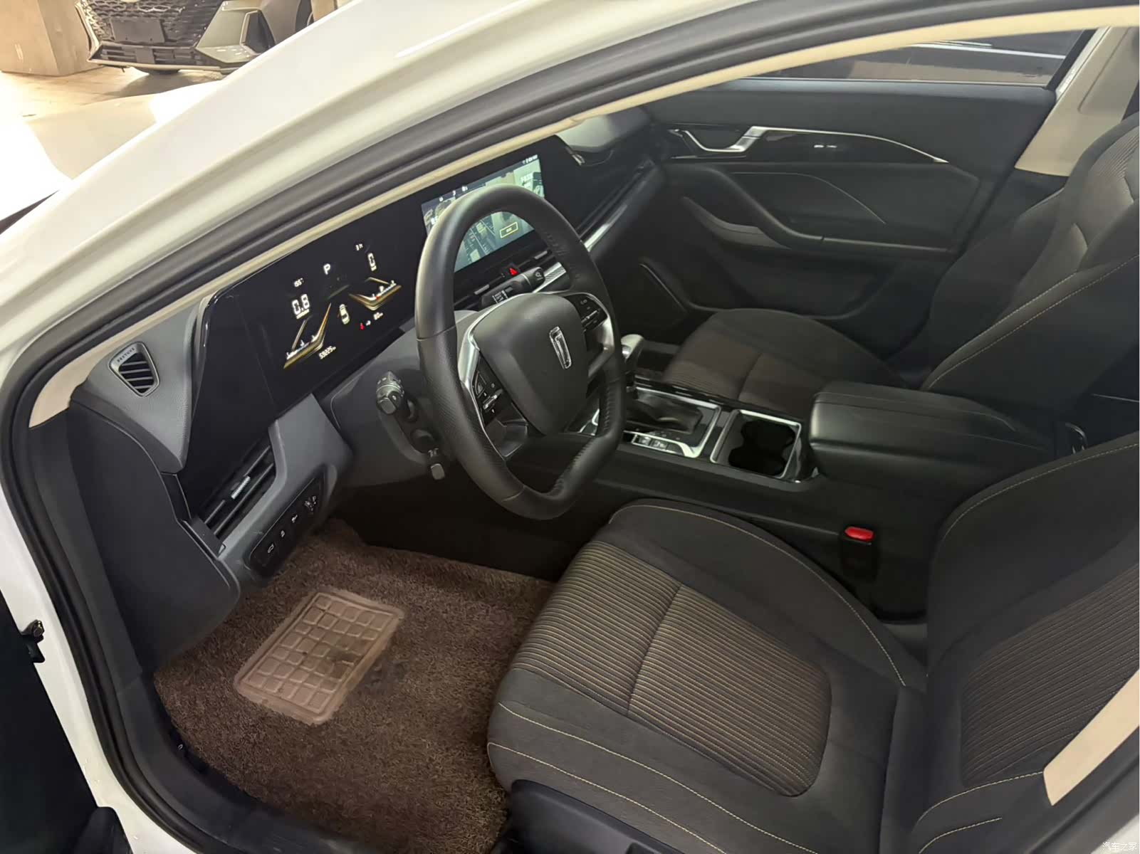 Bestune B70, 2021 9