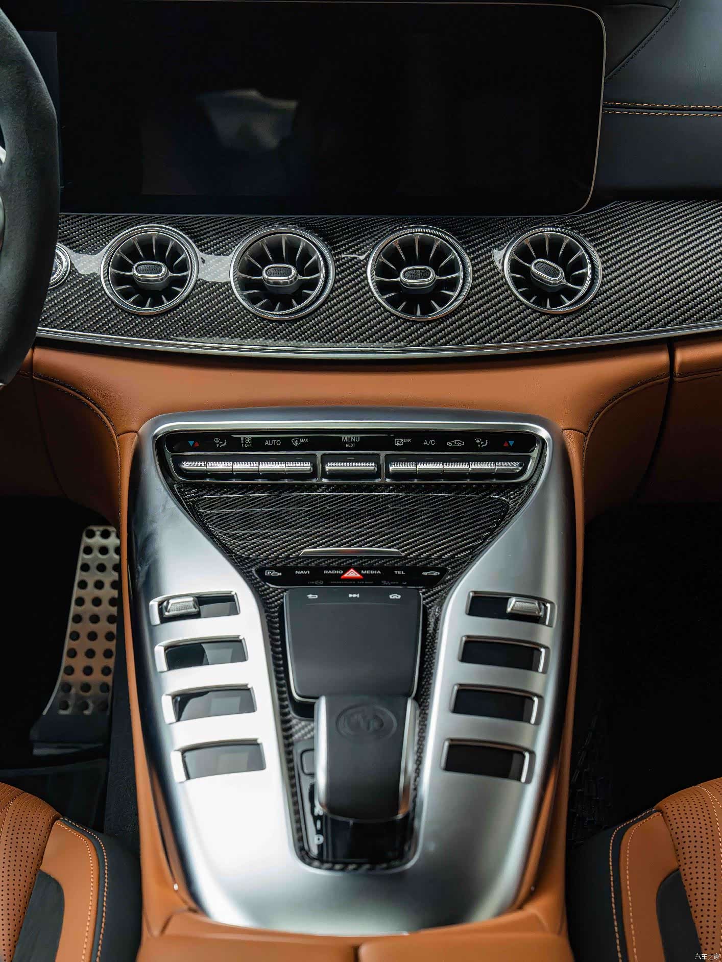 MG AMG, 2019 17