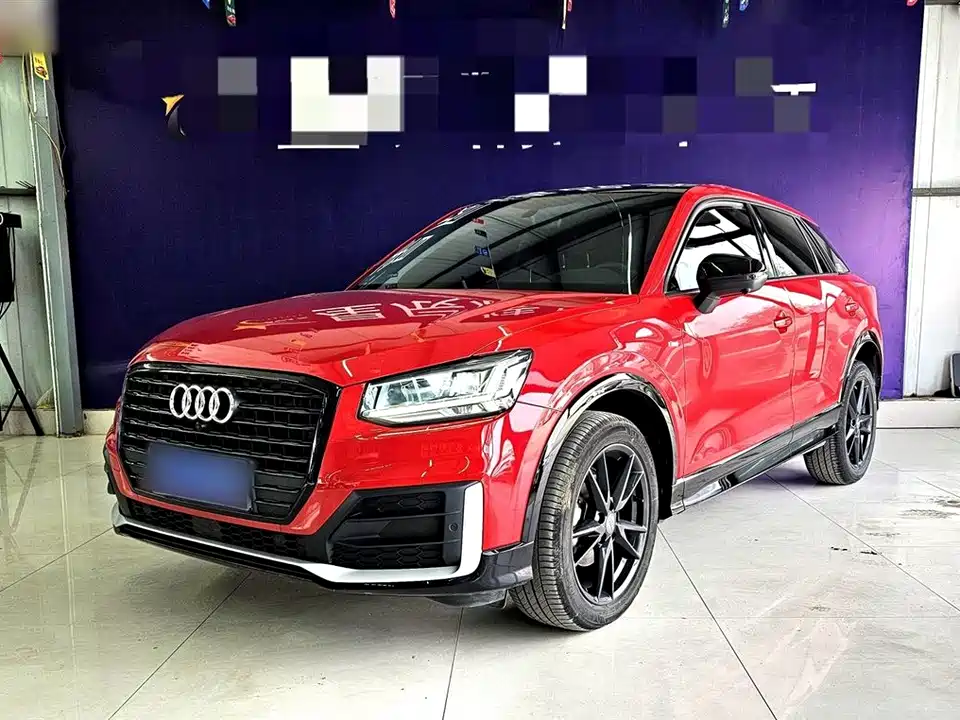 Audi Q2L