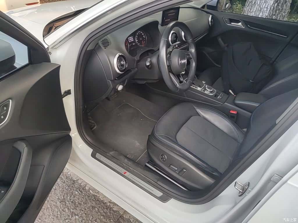 Audi A3, 2018 14