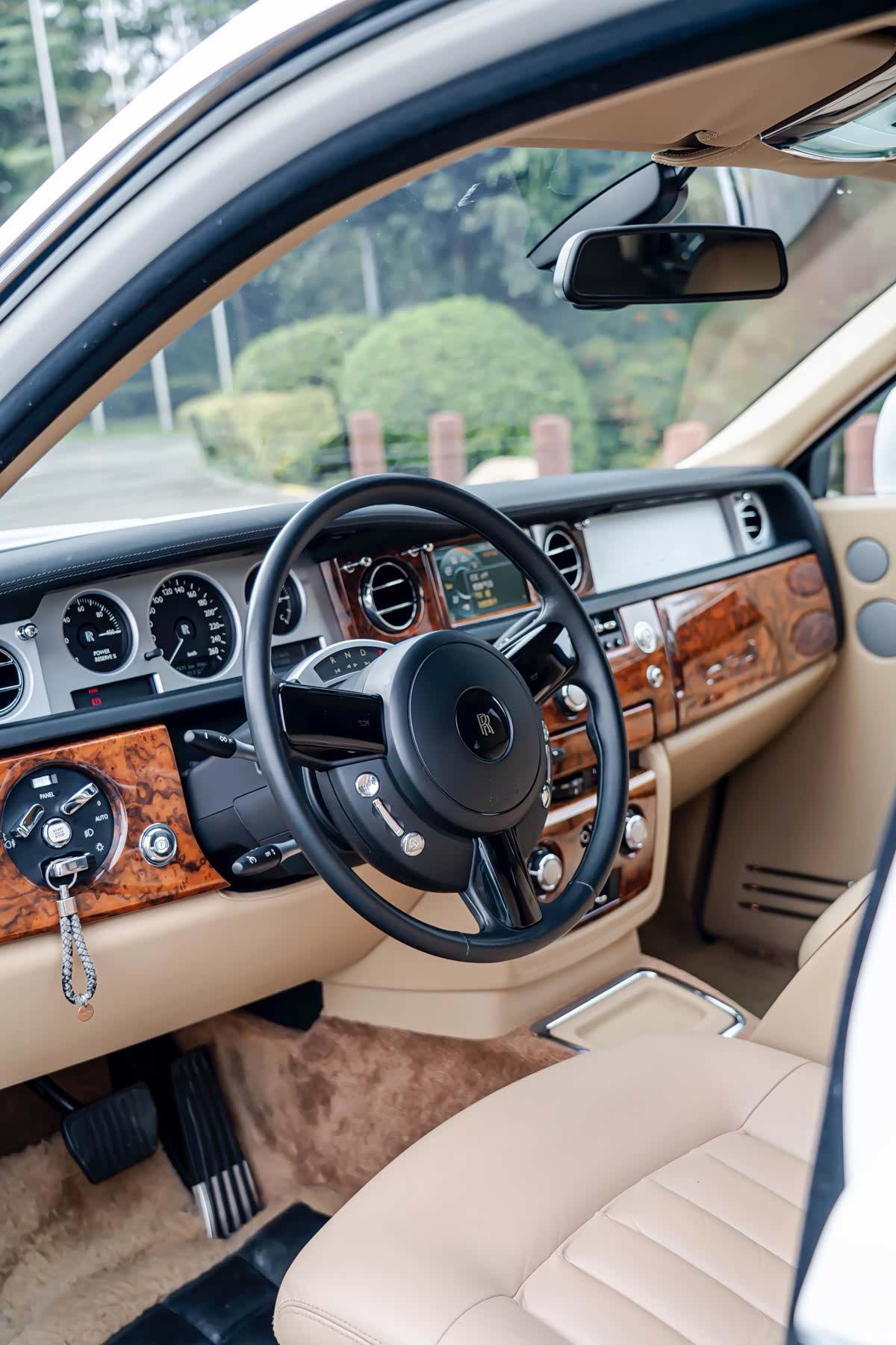 Rolls-Royce Phantom, 2011 14