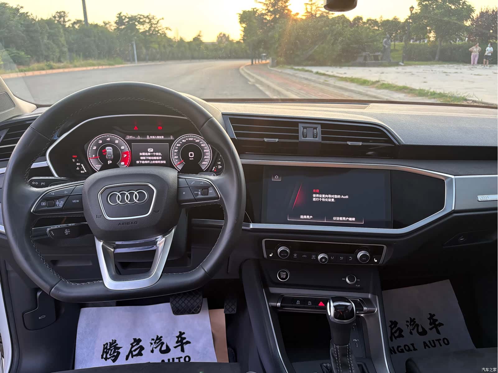 Audi Q3, 2022 10