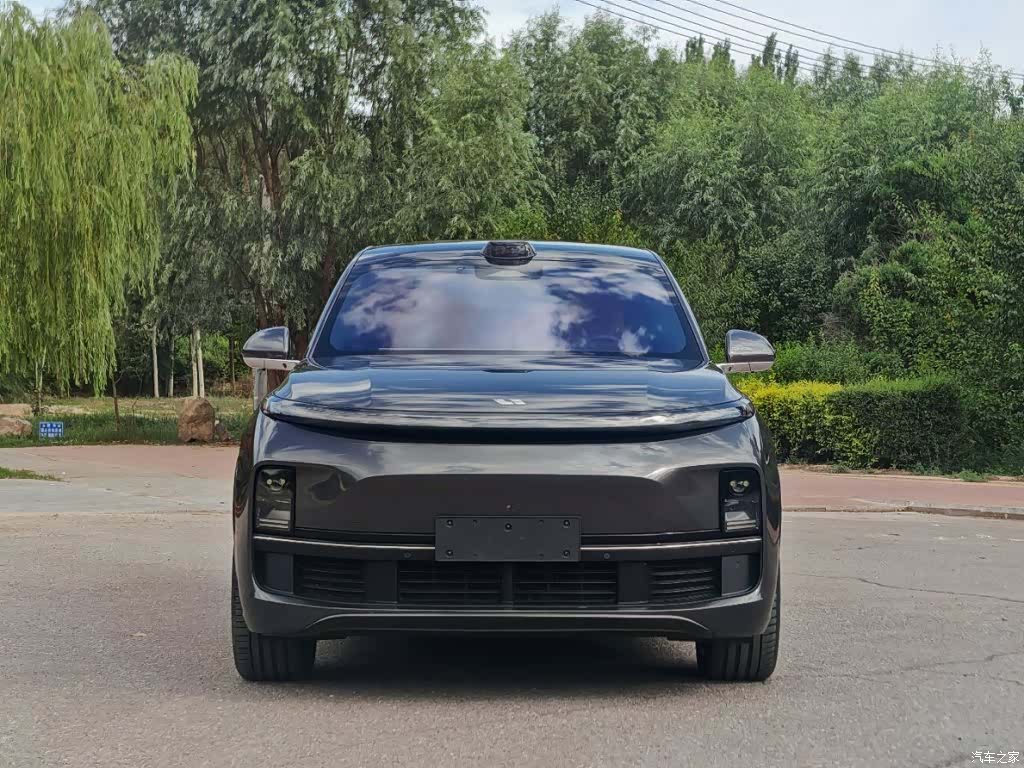 Li Auto L8, 2023 2