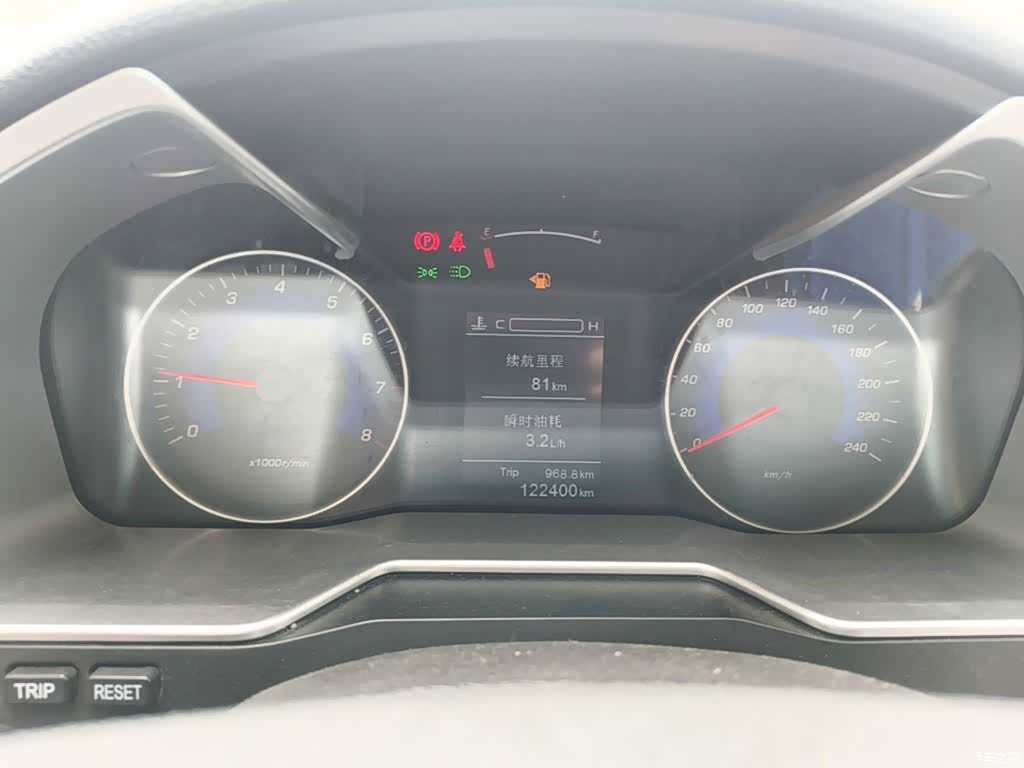 Geely Emgrand, 2016 12
