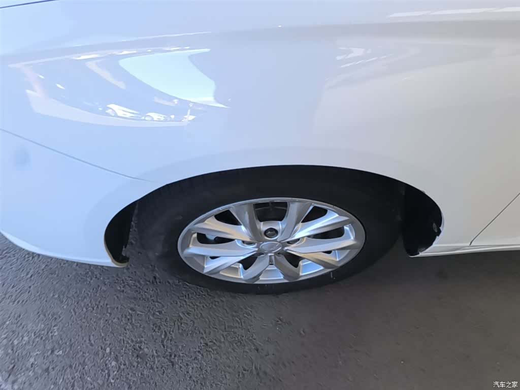 Roewe i5, 2021 23