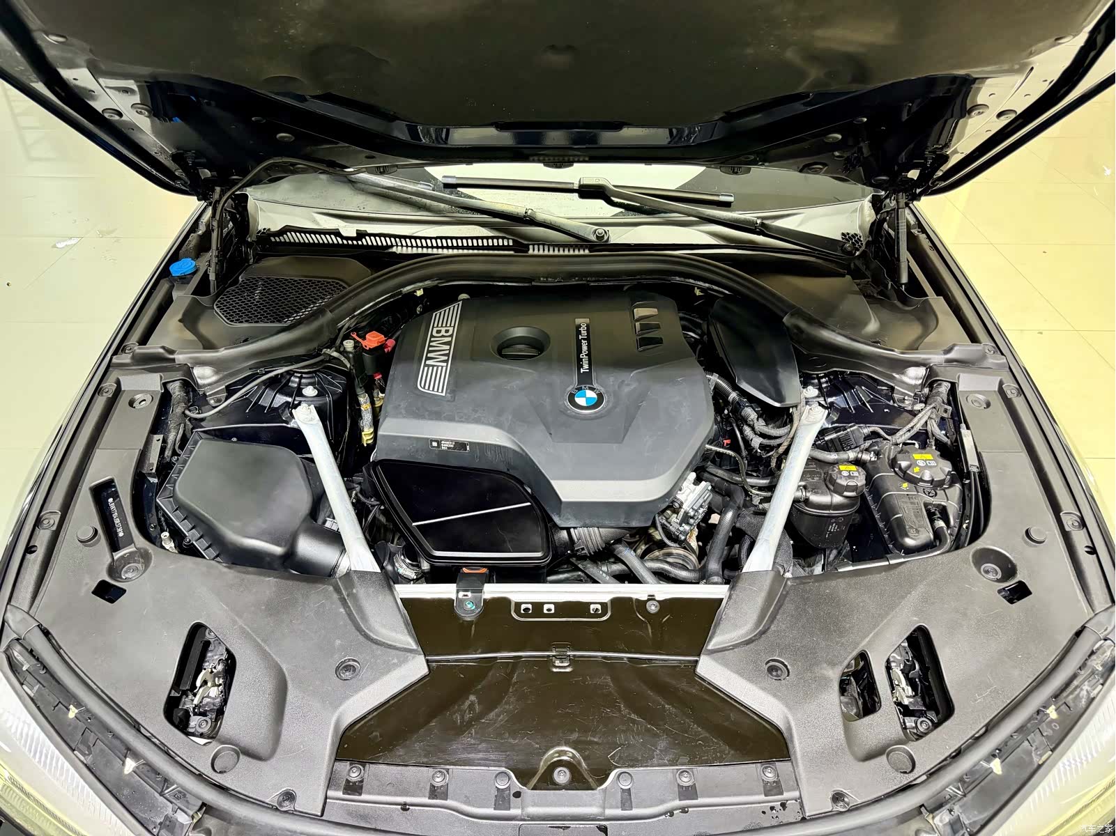 BMW 5 Series, 2018 13