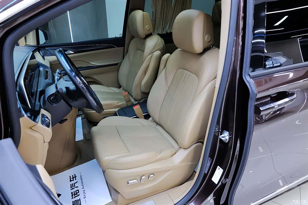 Buick GL8, 2020 25