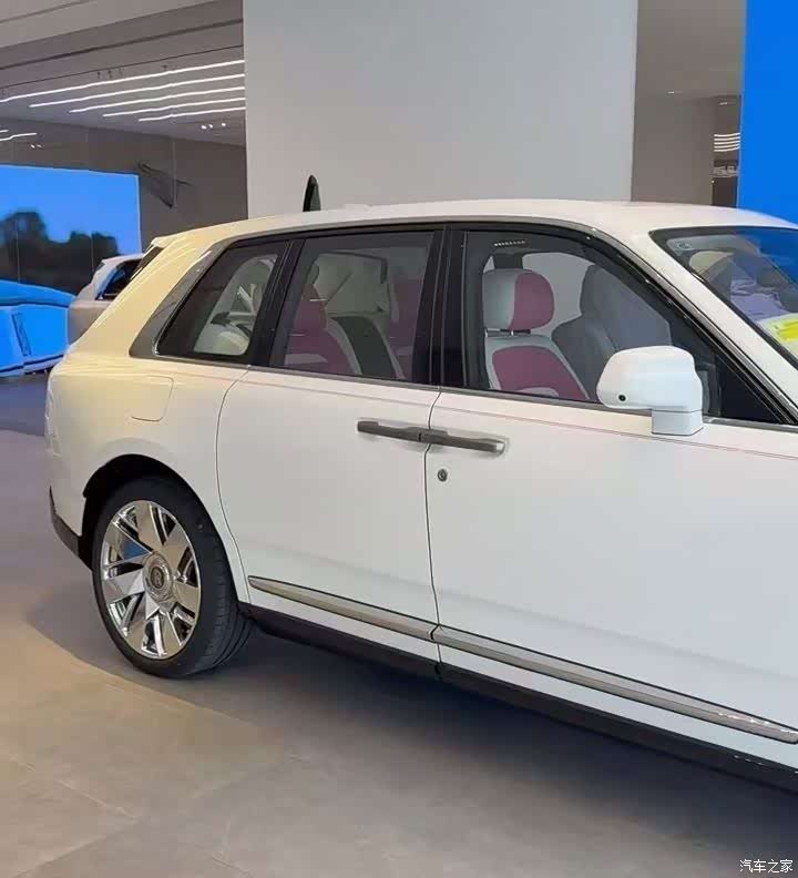 Rolls-Royce Cullinan, 2026 9