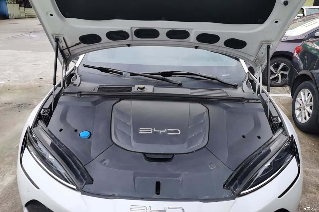 BYD Seal, 2023 10