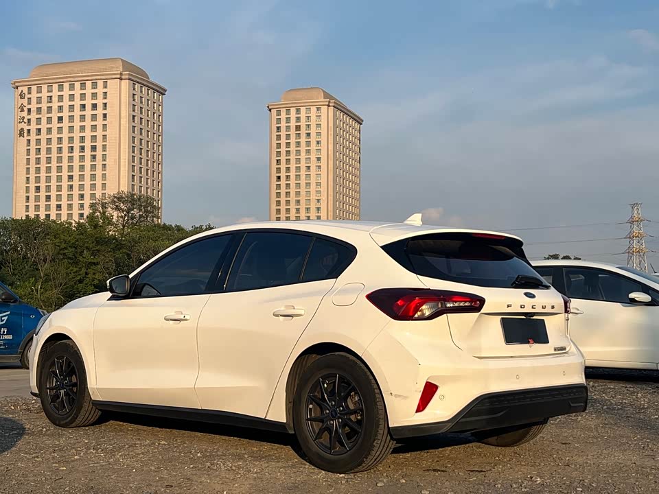 Ford Fox