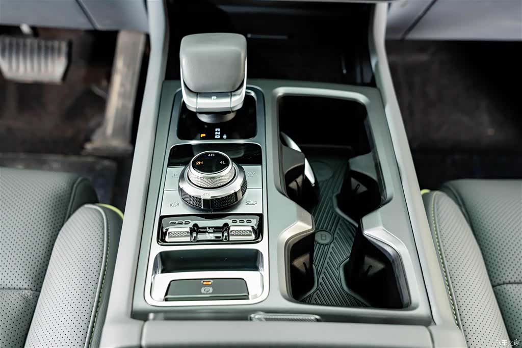BAIC BJ40, 2024 15