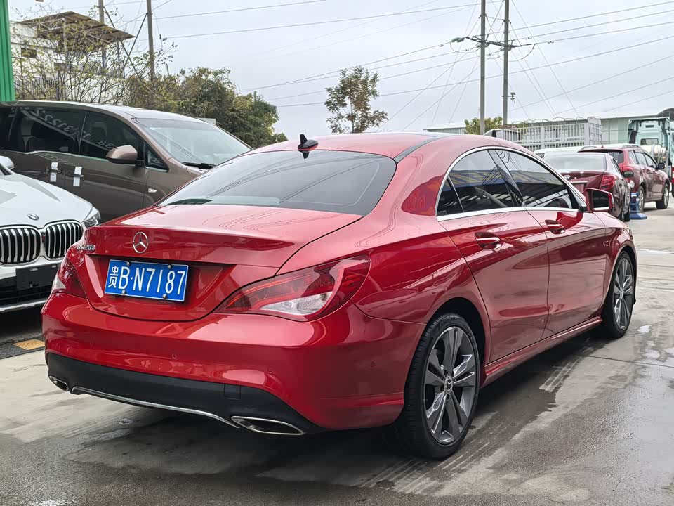 Mercedes-Benz CLA