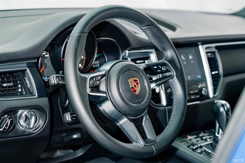 Porsche Macan, 2018 9