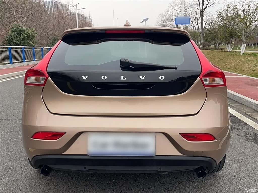 Volvo V40, 2014 14