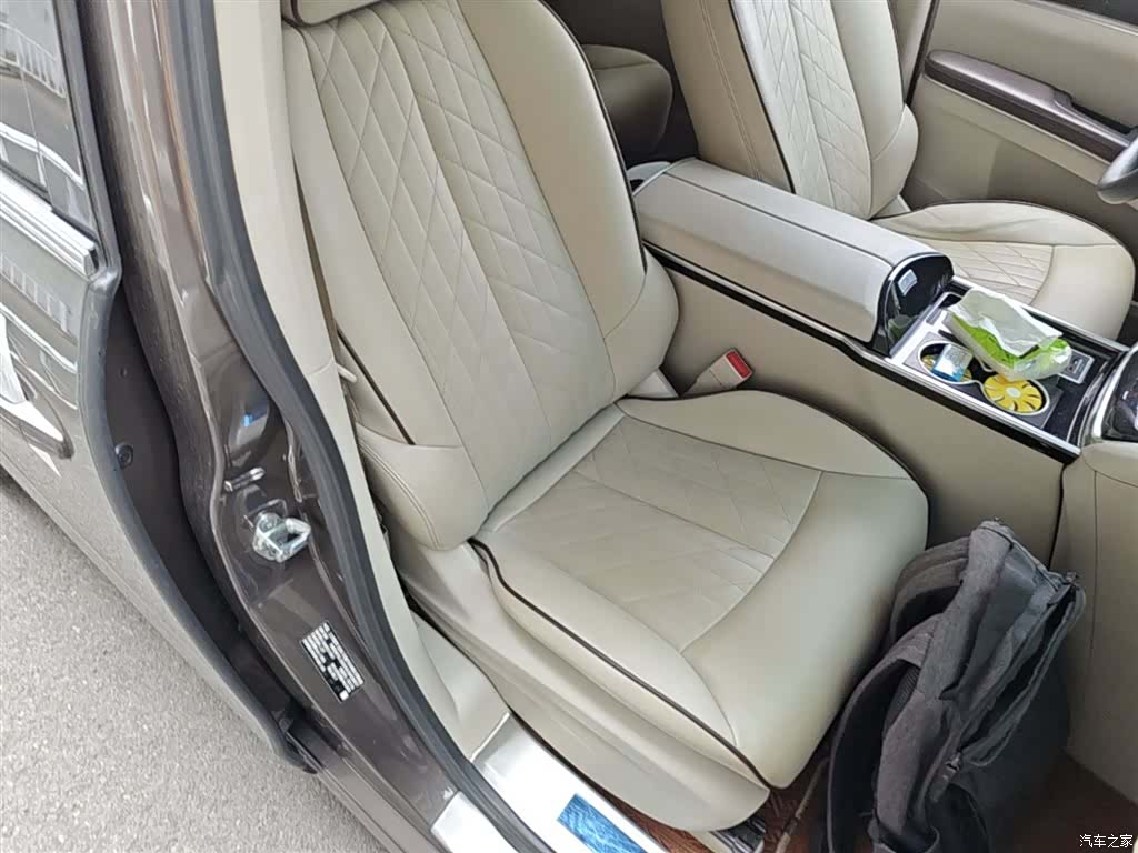Buick GL8, 2021 25