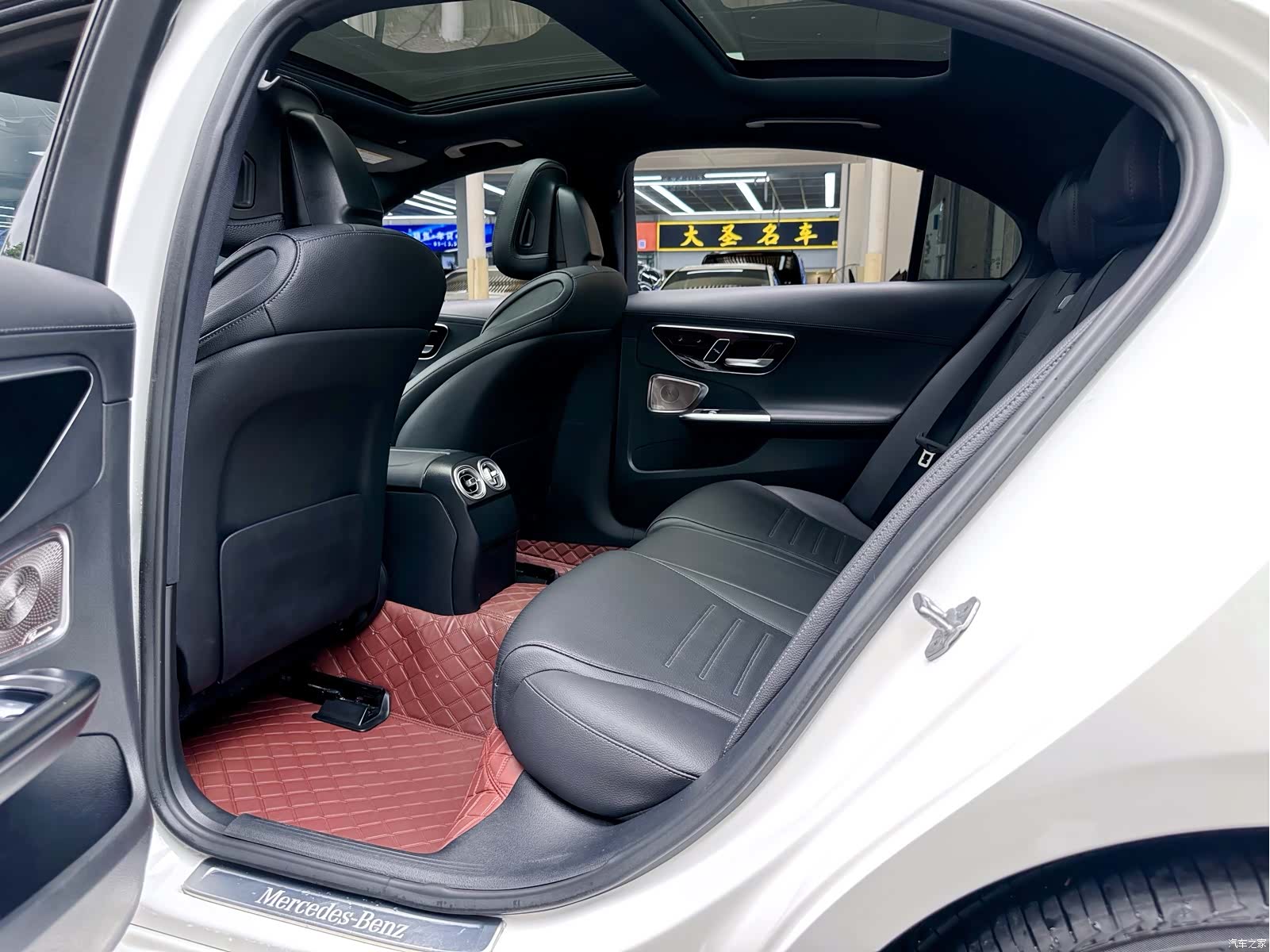 Mercedes-Benz C-Class, 2022 12