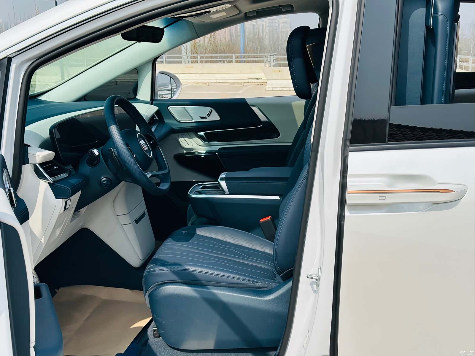 Buick Century, 2025 10