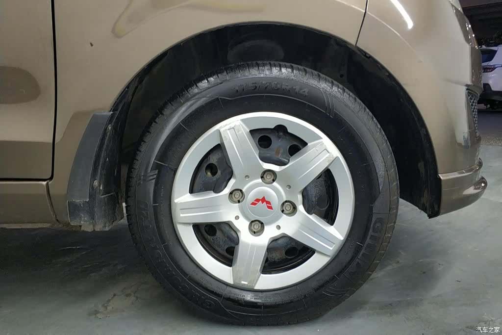 Wuling Hongguang, 2017 6