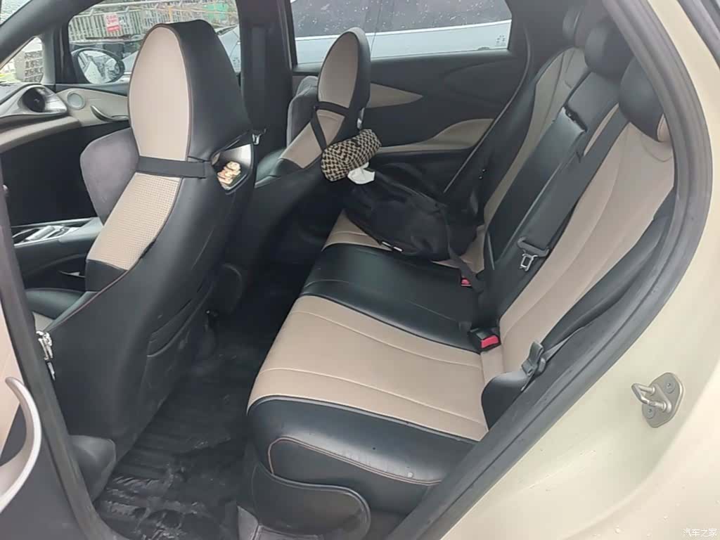 BYD Dolphin, 2023 17