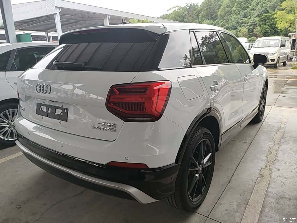 Audi Q2L, 2021 7