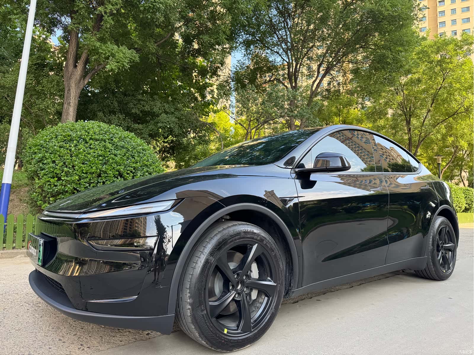 Tesla Model Y, 2025 3