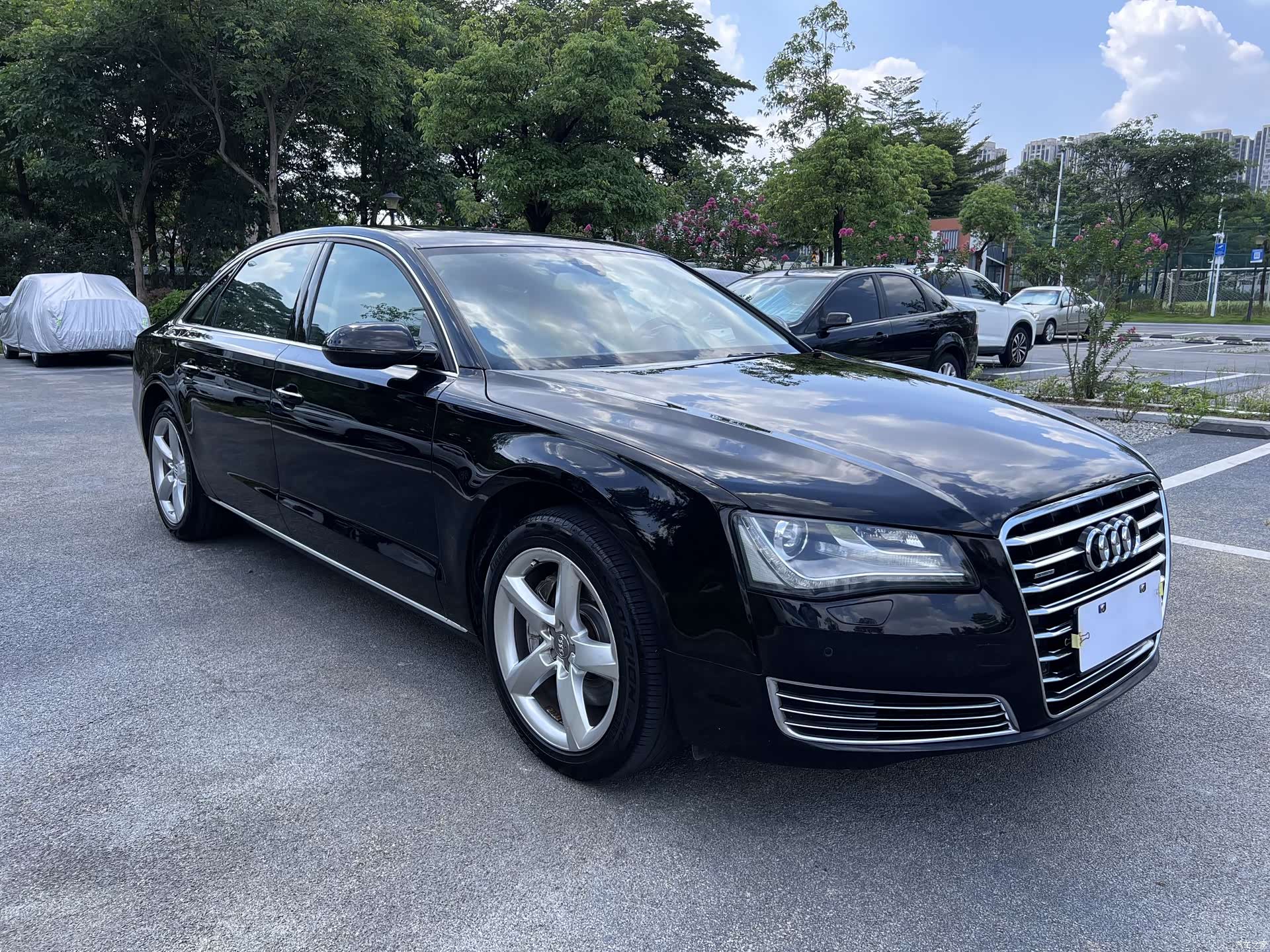 Audi A8L, 2012 3
