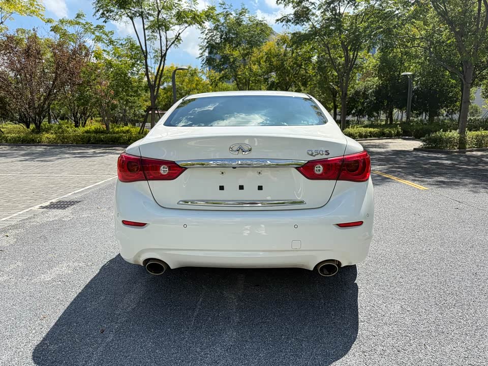 Infiniti Q50