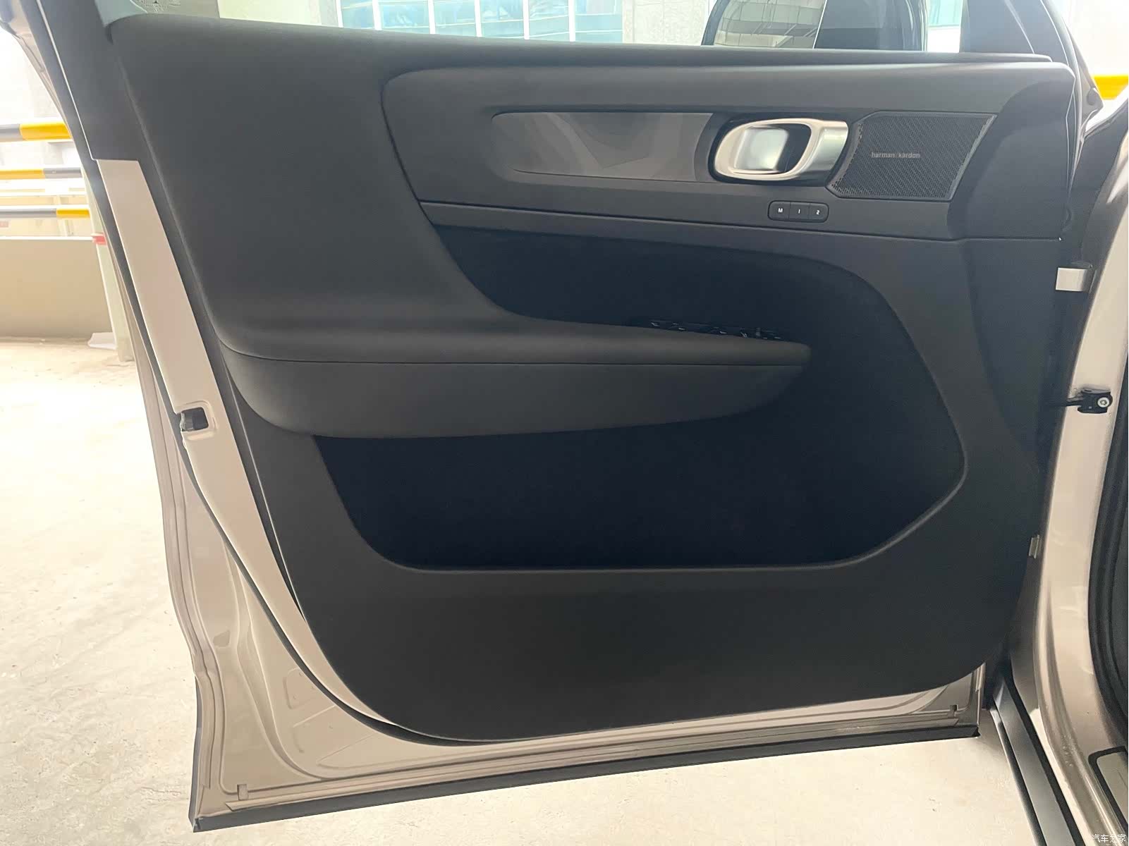 Volvo XC40, 2023 9