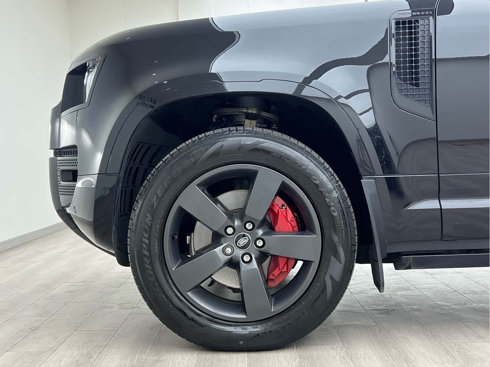 Land Rover Defender, 2022 7