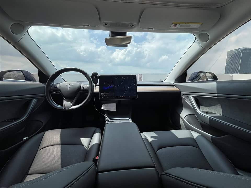 Tesla Model 3 Tesla Model 3