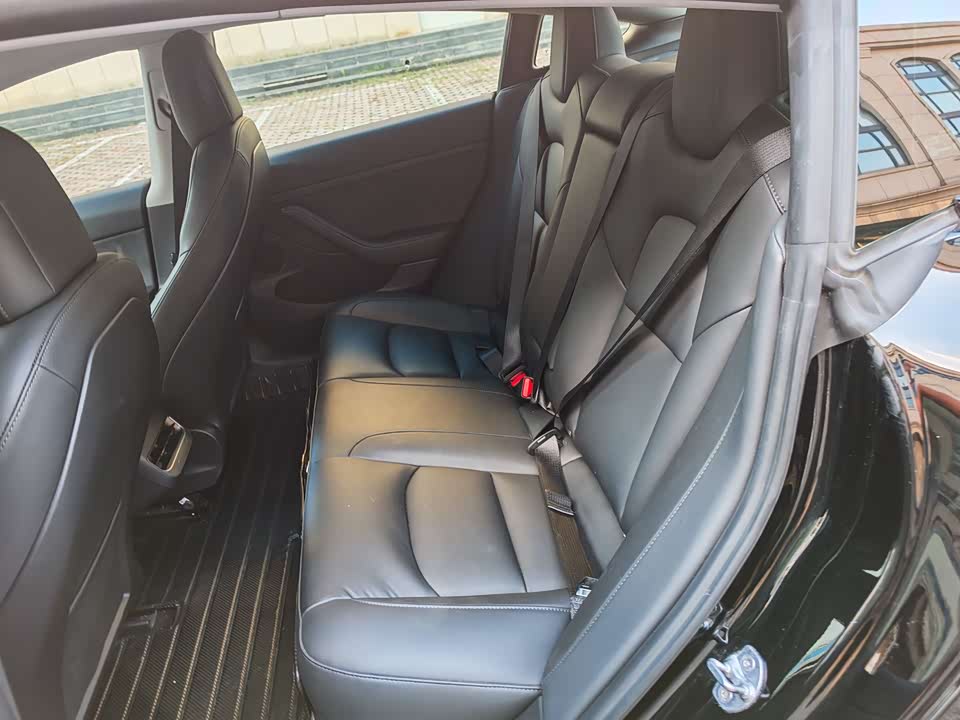 Tesla Model 3 Tesla Model 3