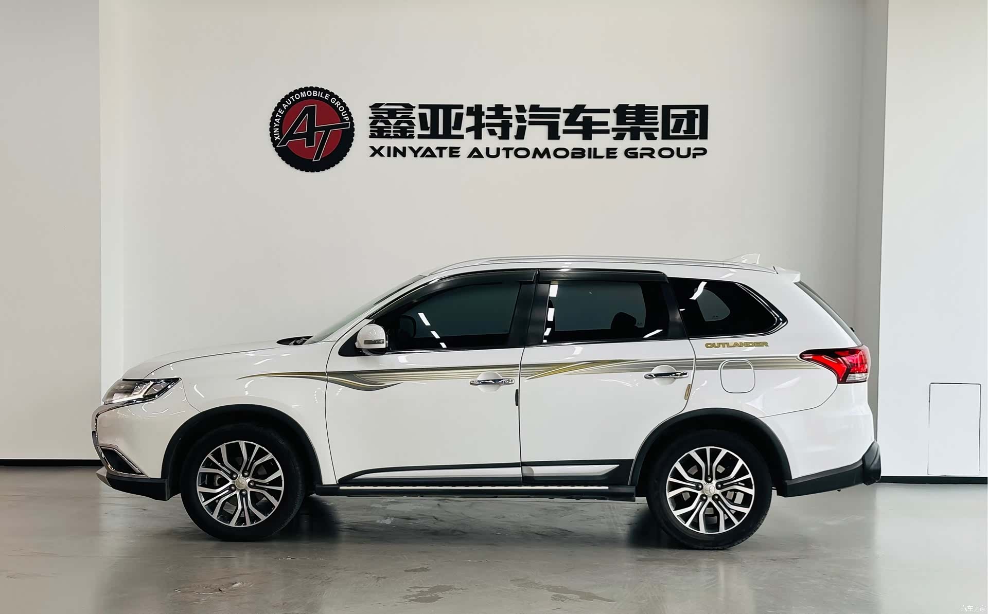 Mitsubishi Outlander, 2017 3
