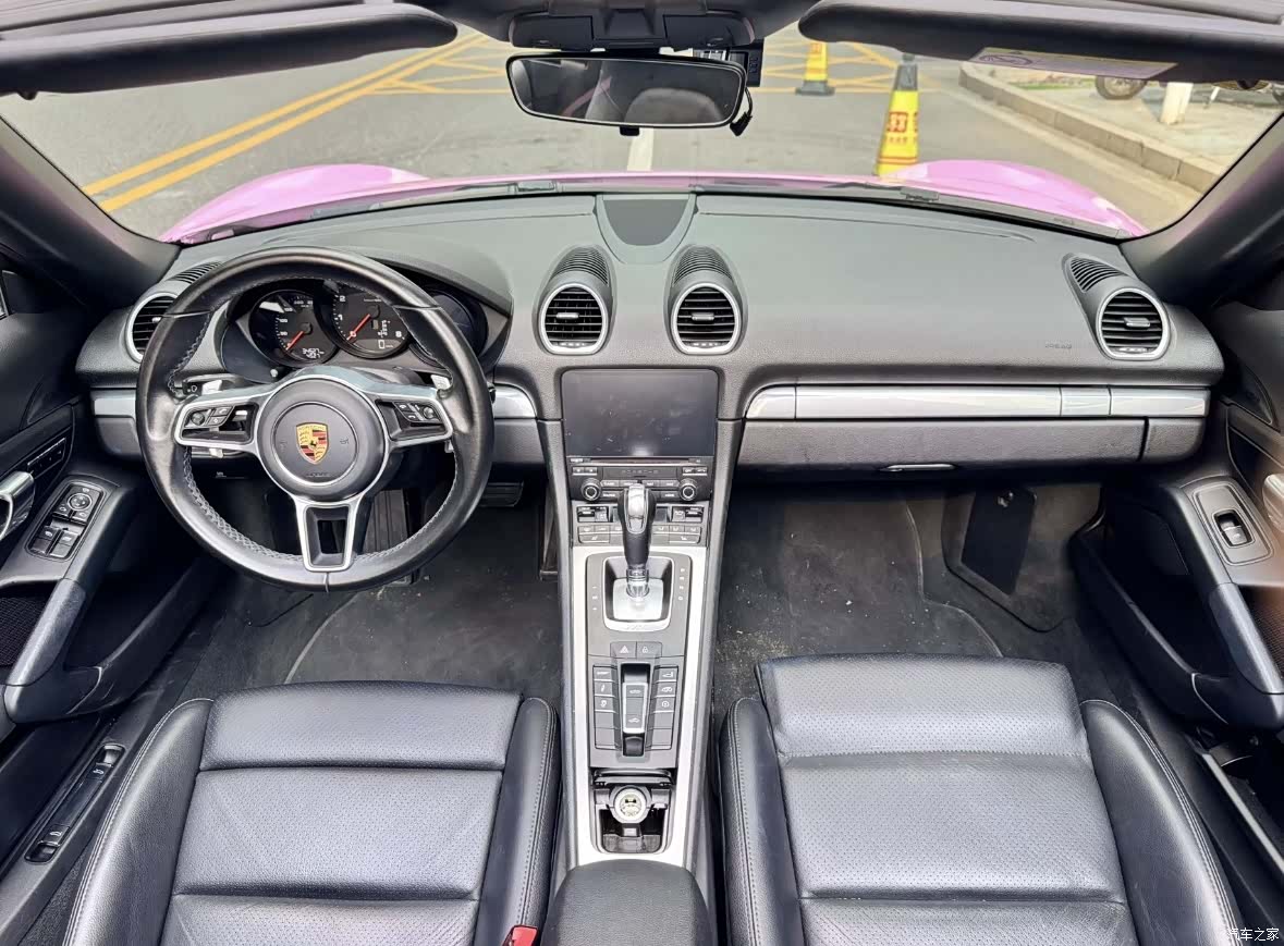 Porsche Boxster, 2018 12