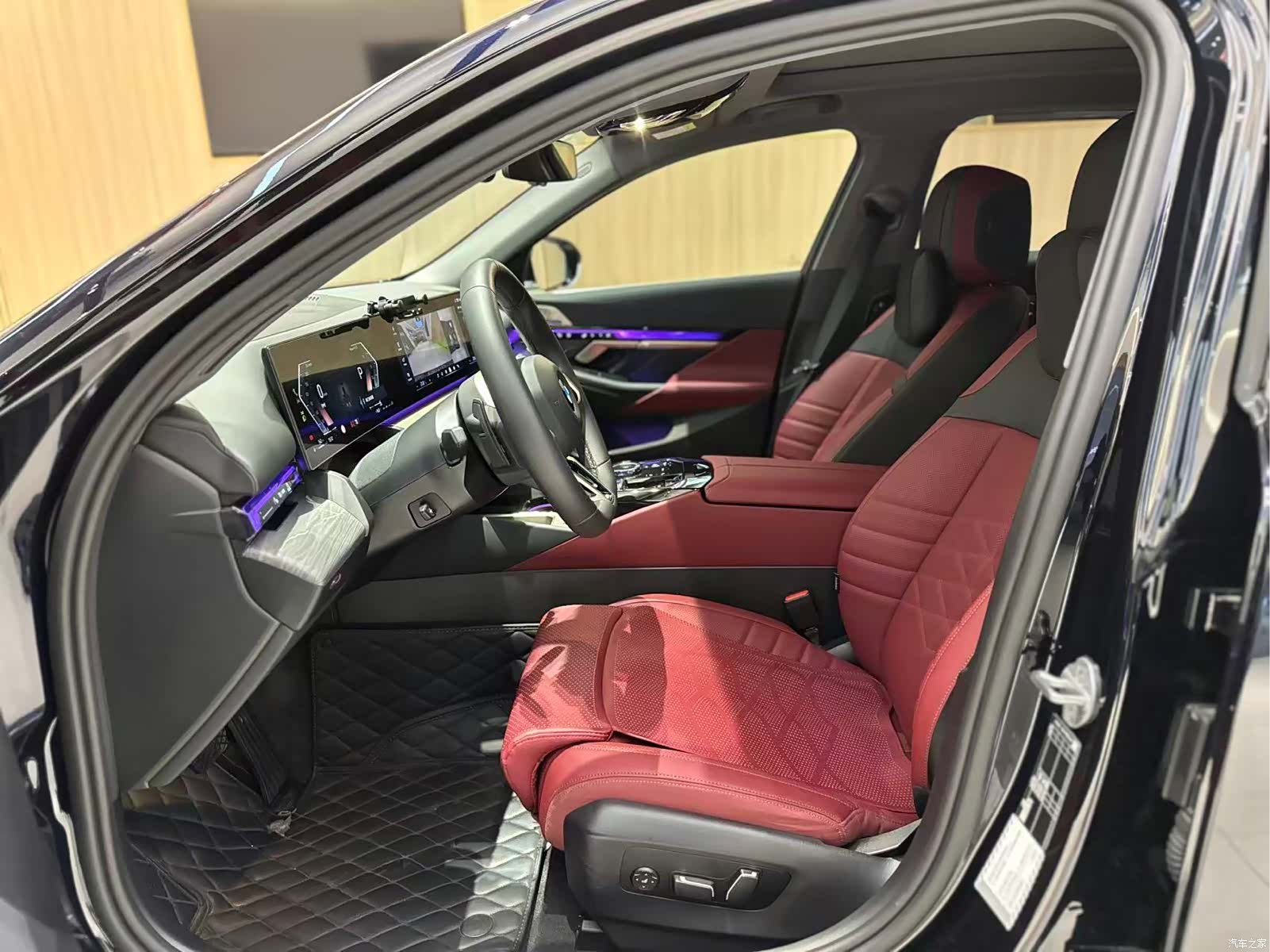 BMW 5 Series, 2025 13