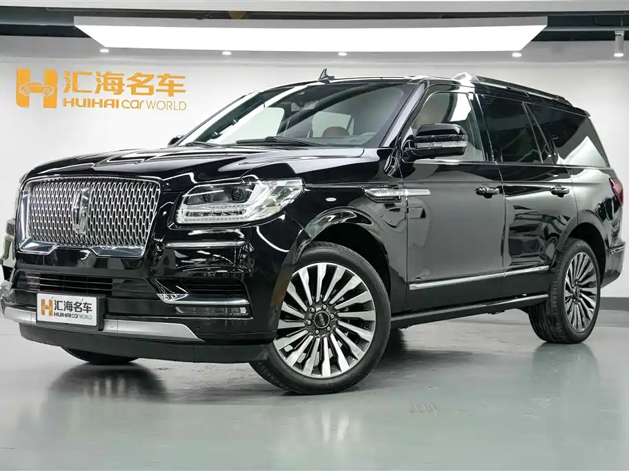 Lincoln Navigator