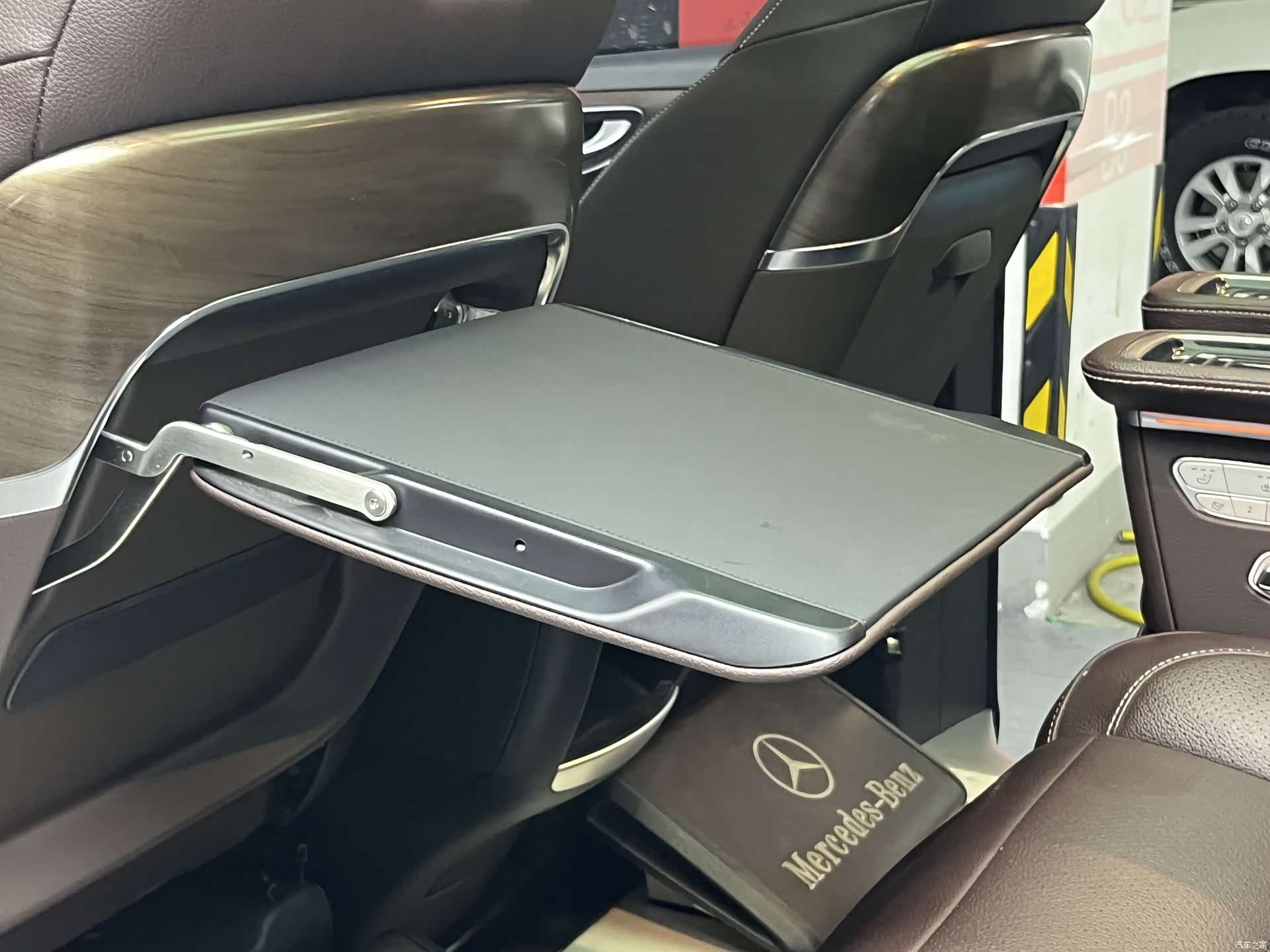 Mercedes-Benz V-Class, 2021 23