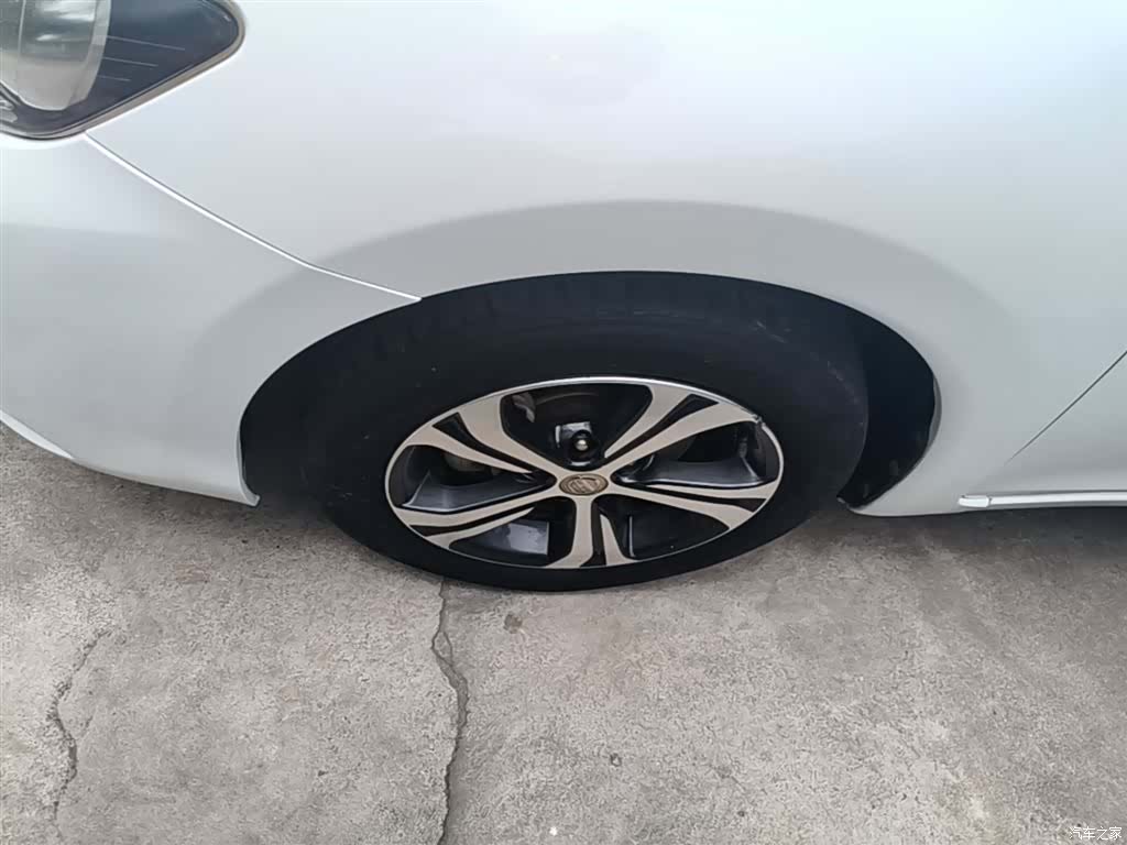 Nissan Tiida, 2017 23