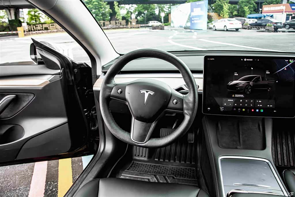 Tesla Model 3, 2022 17