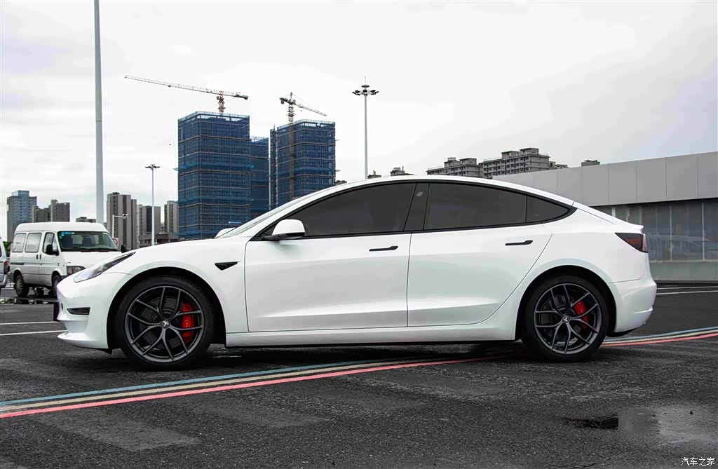 Tesla Model 3, 2022 все фото
