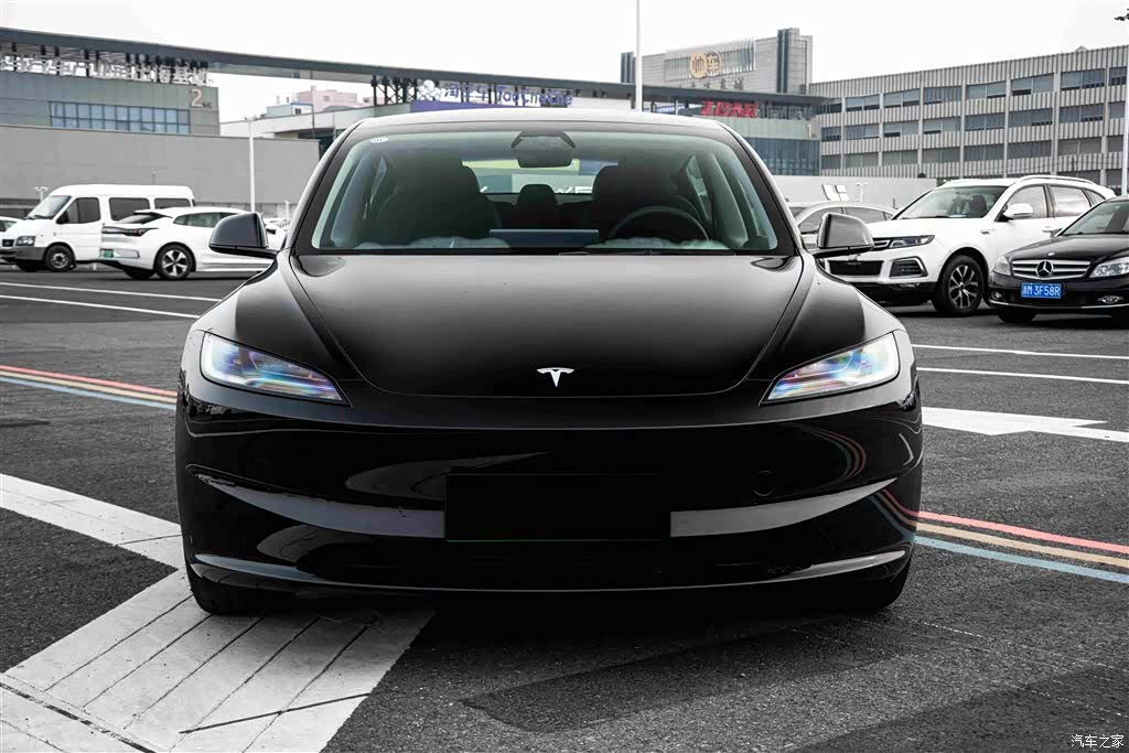Tesla Model 3, 2024 2