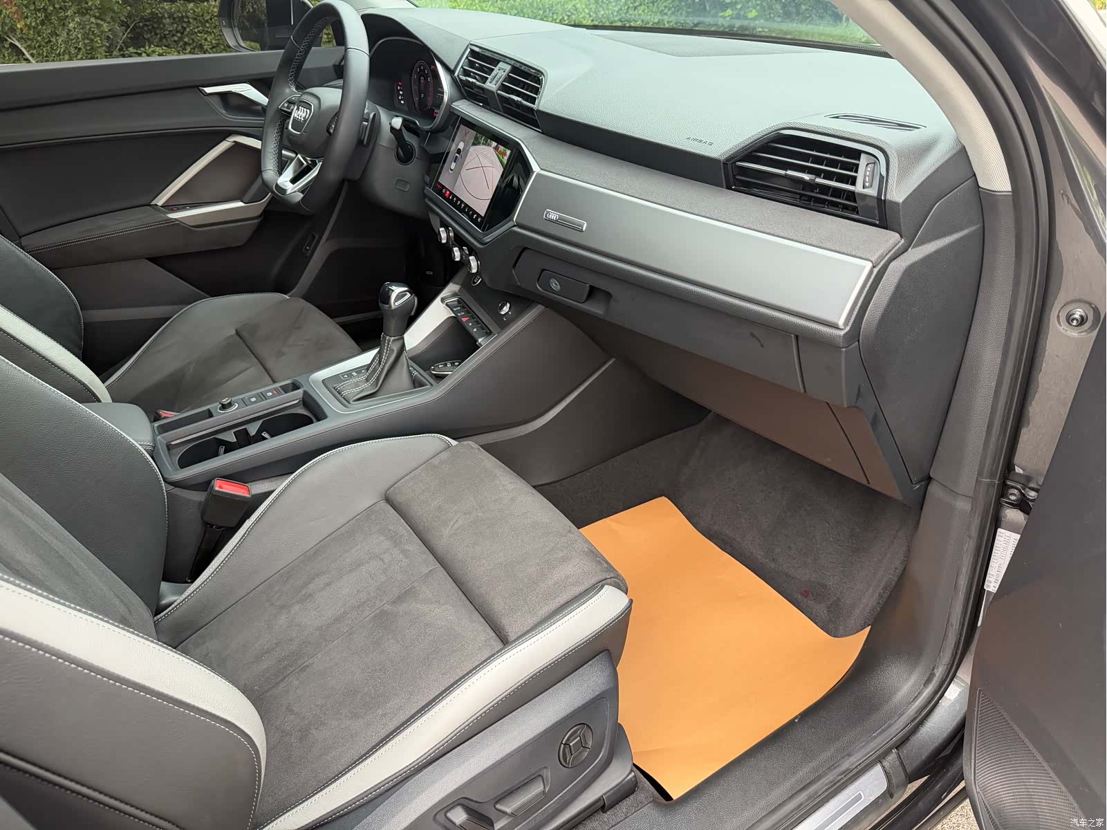 Audi Q3, 2022 12